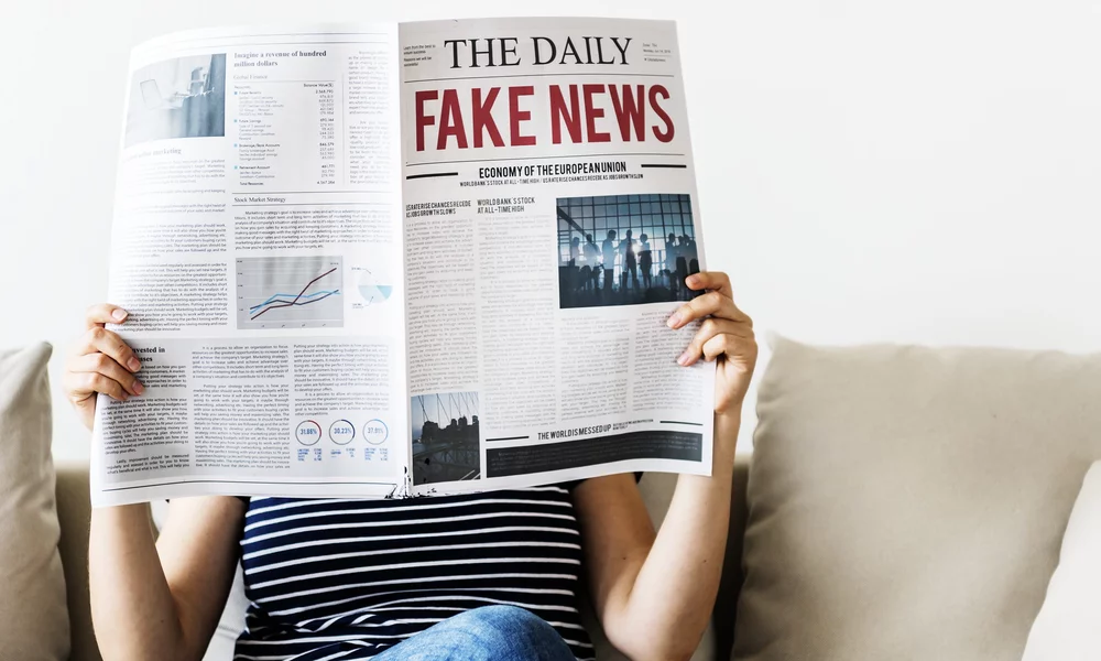 Fake news, hybrid media, politics and democracy